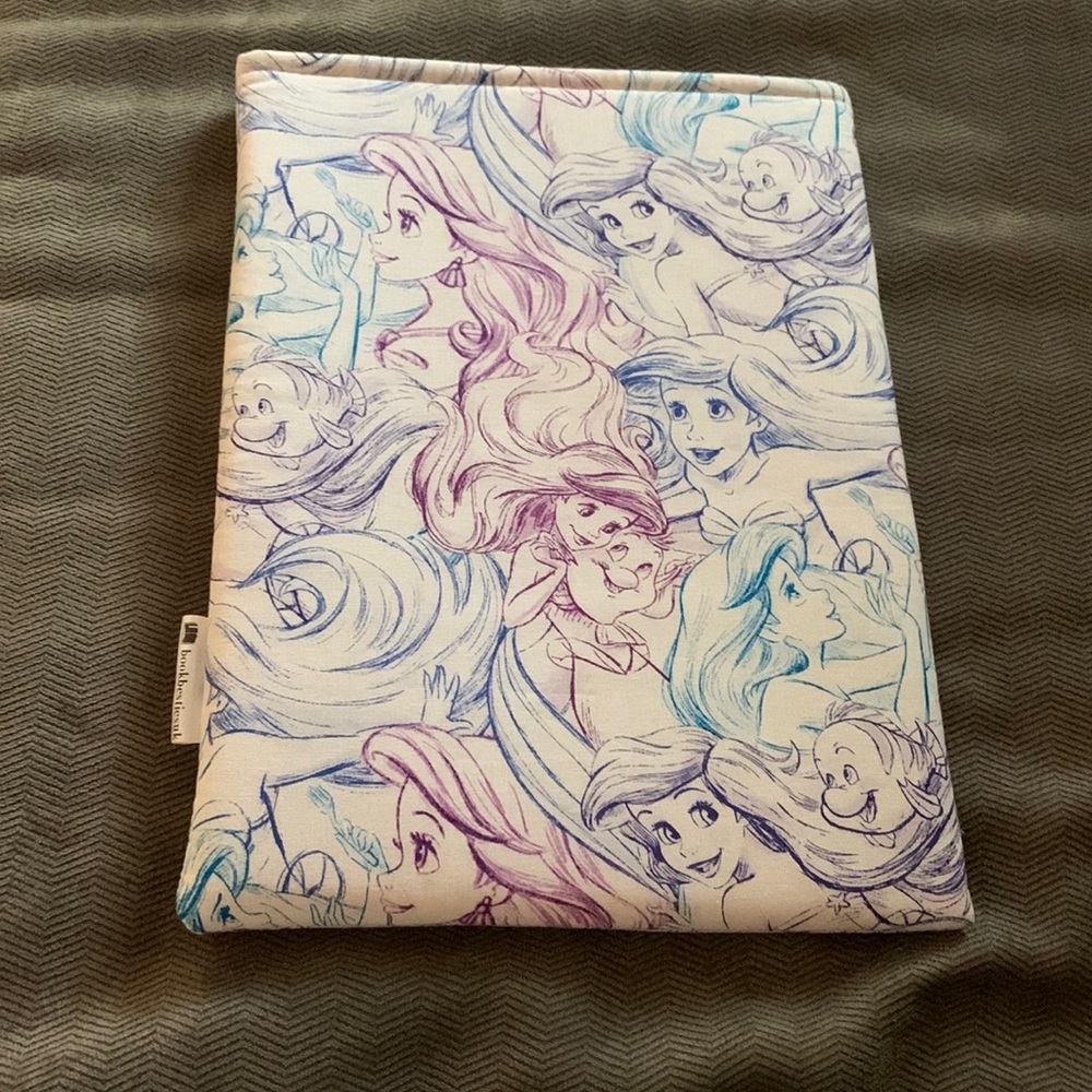 Bookbestiesuk little mermaid booksleeve never used